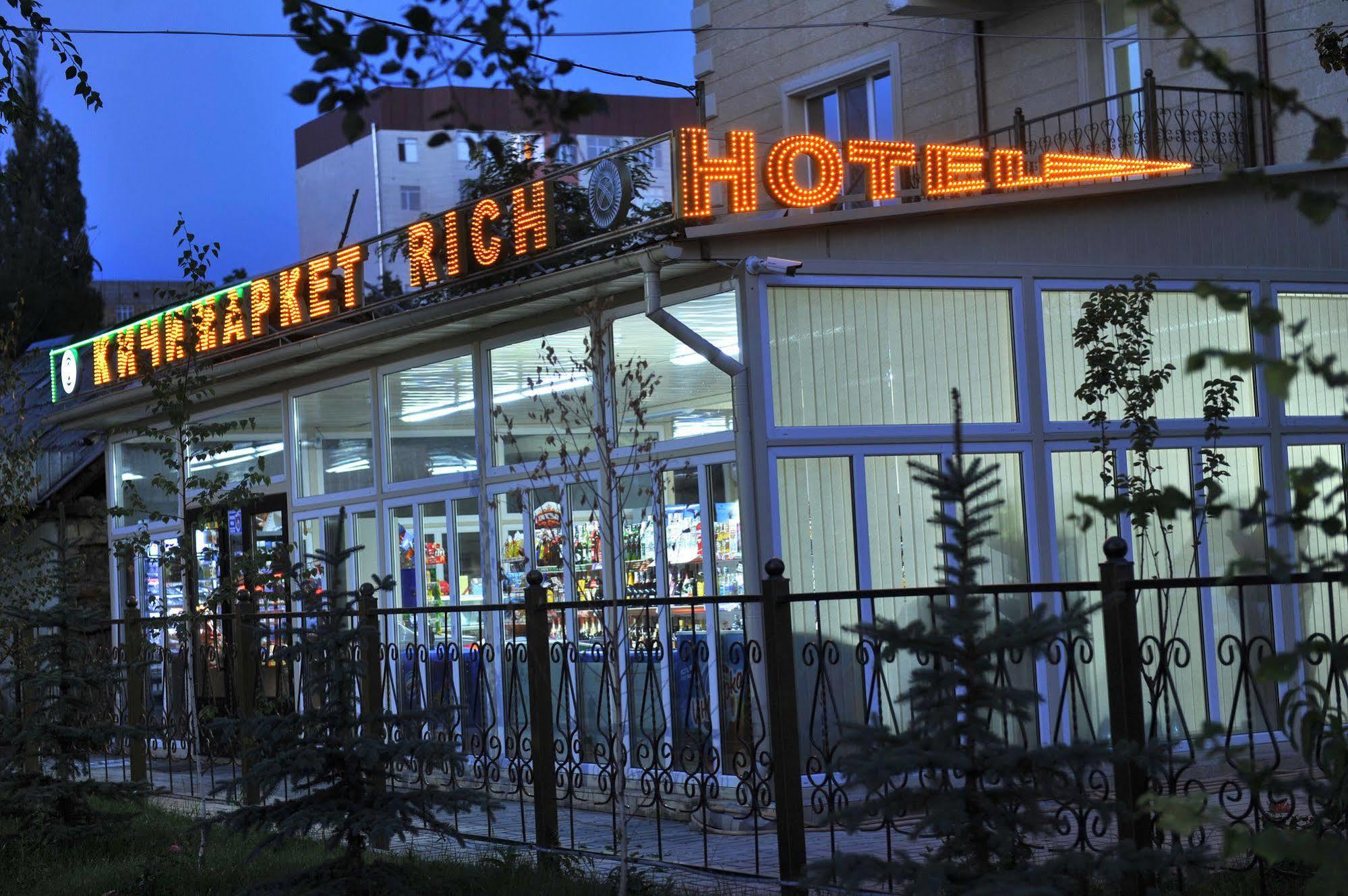 Rich Hotel Biszkek Zewnętrze zdjęcie